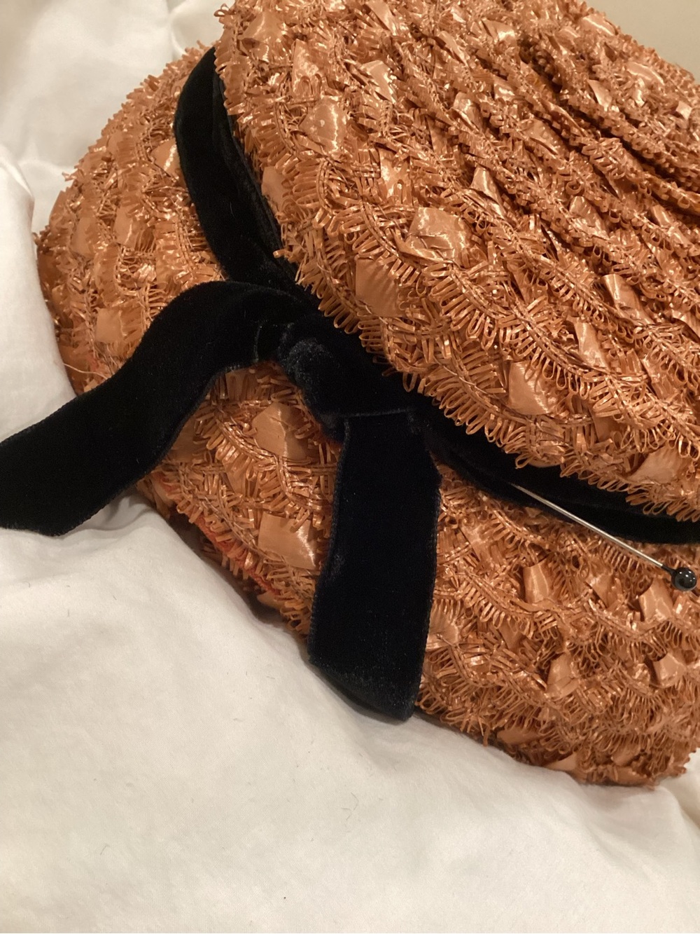 VTG Rawak Facinator Hat.. velvet Bow, 1960s church hats .. Rawak - Picture 4 of 10